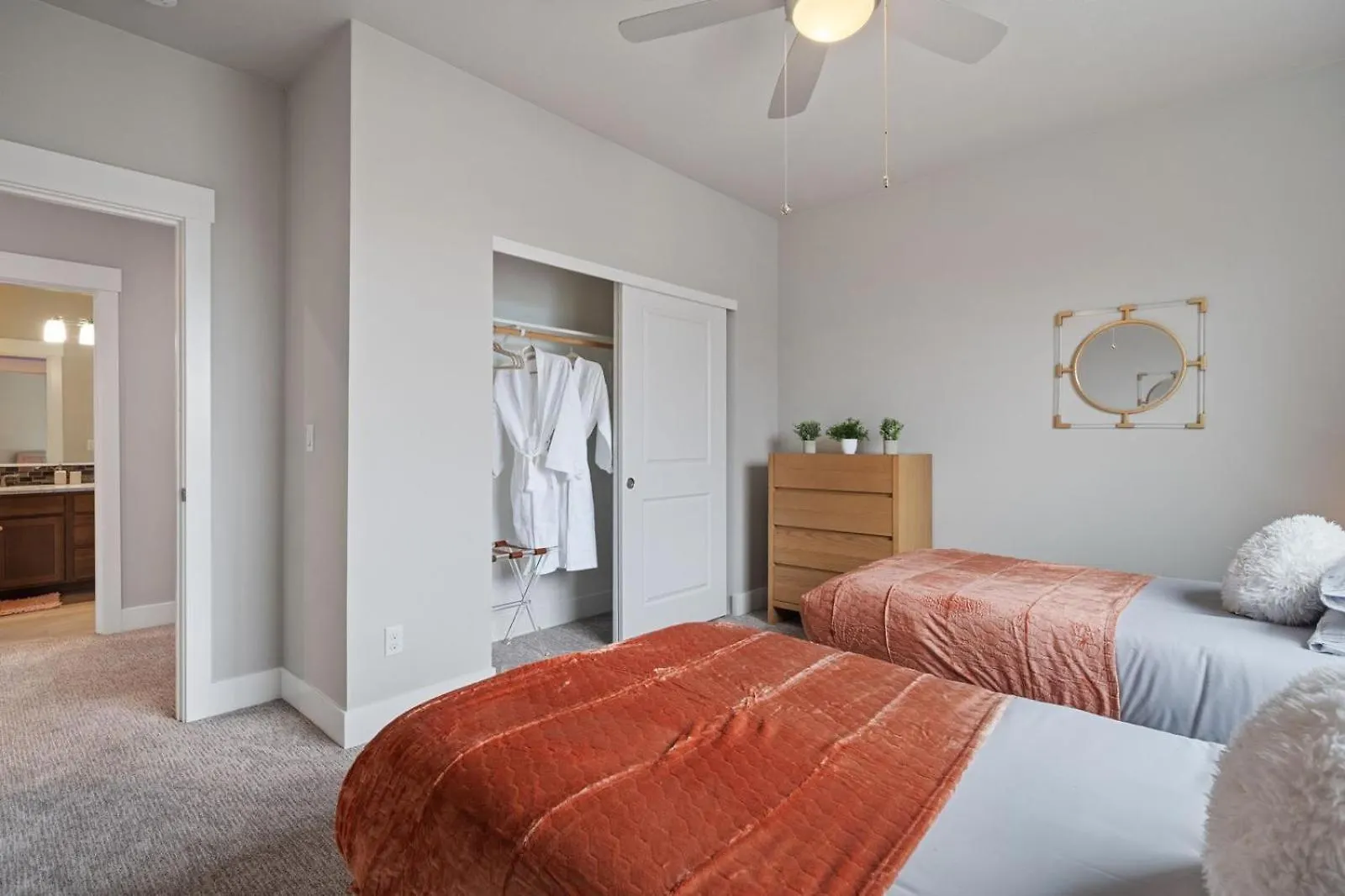 Luxury Home, 5Br, 4Bt, Near Portland Dt, Game Room, Nature Trails Prázdninový dům