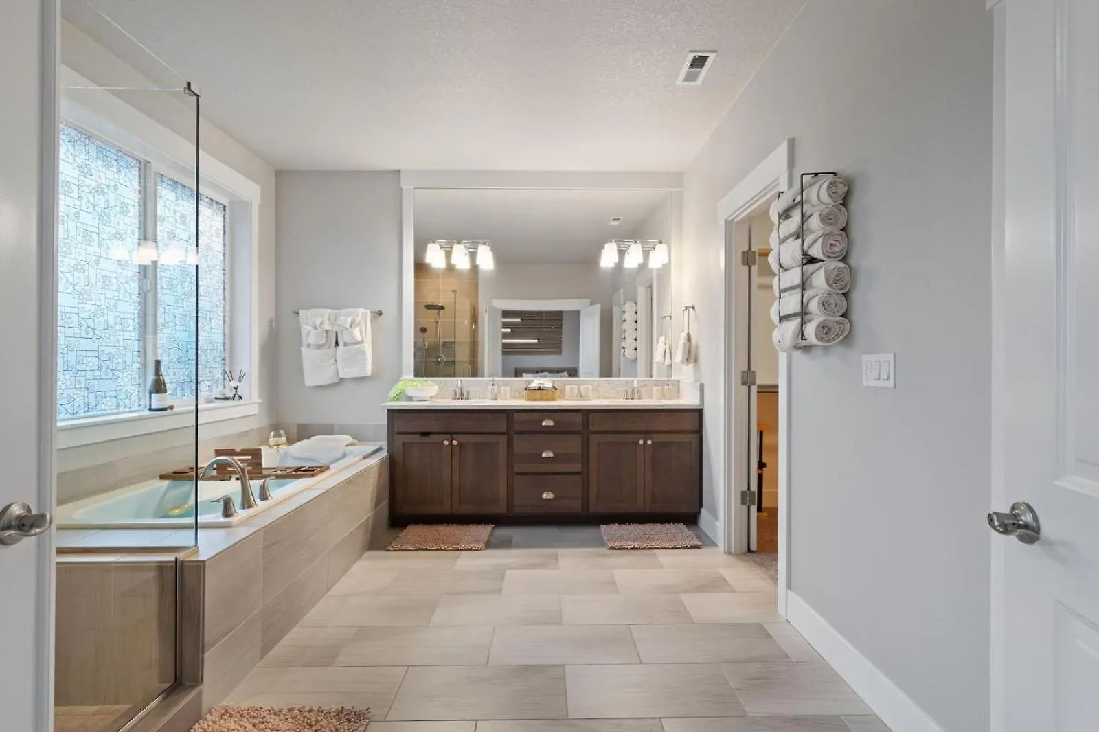 Luxury Home, 5Br, 4Bt, Near Portland Dt, Game Room, Nature Trails USA