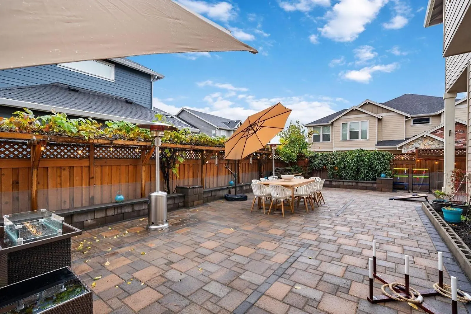 Luxury Home, 5Br, 4Bt, Near Portland Dt, Game Room, Nature Trails 0*,